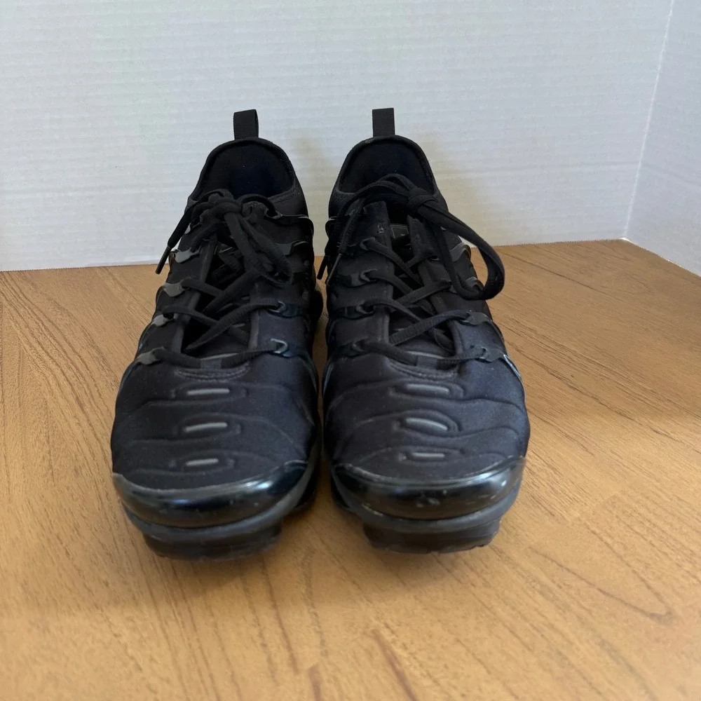 Nike Air VaporMax Plus Sneakers Mens 11.5 Black Triple Black Shoes 924453-004